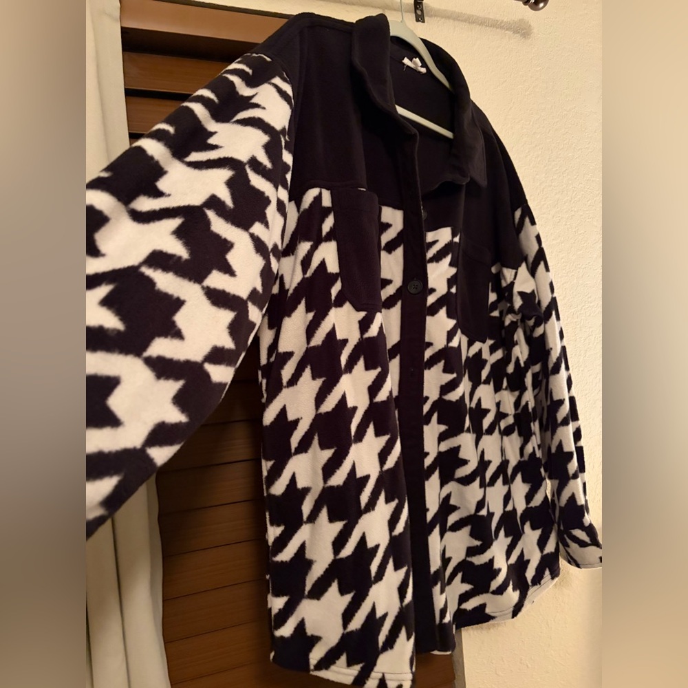 Maurices Wilder Houndstooth Fleece Shacket Jacket 2X